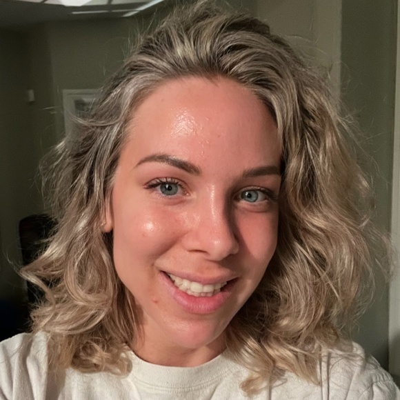 Meet your Posher, Alana - Picture 1 of 1